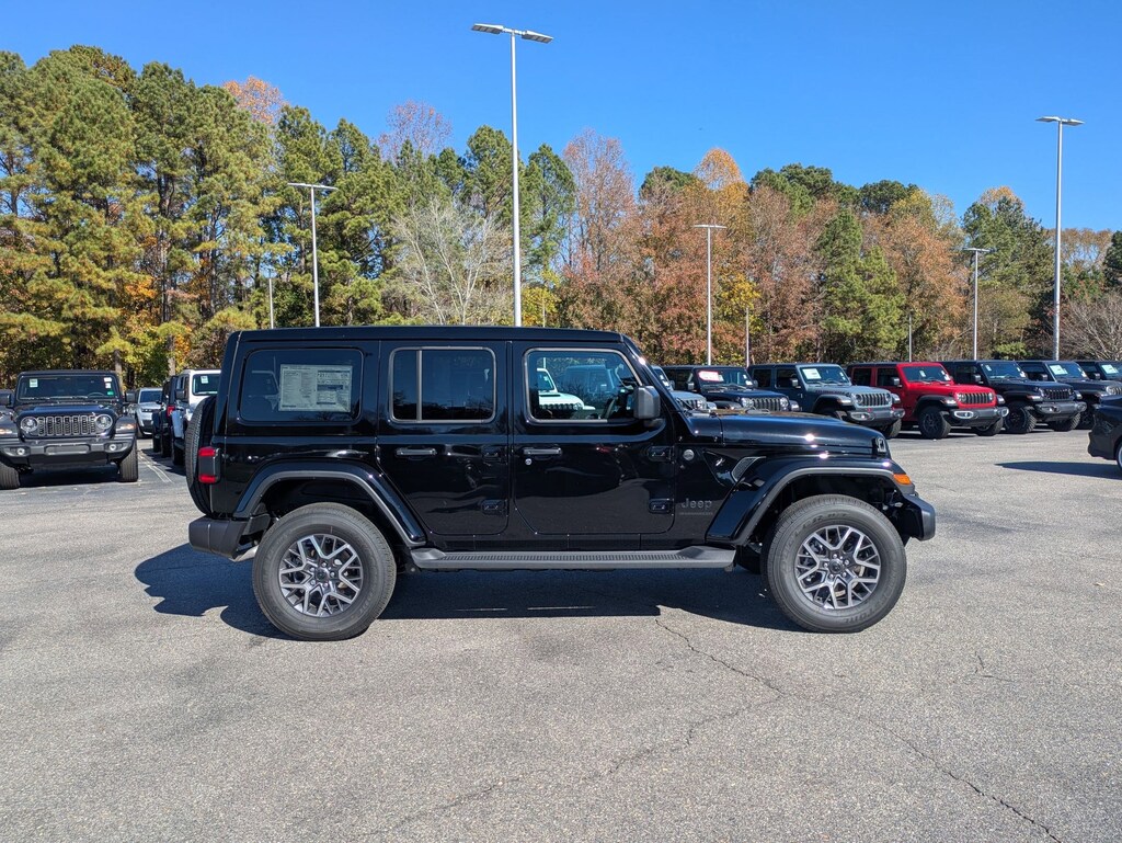 New 2026 Jeep Wrangler 4-DOOR SAHARA Sport Utility