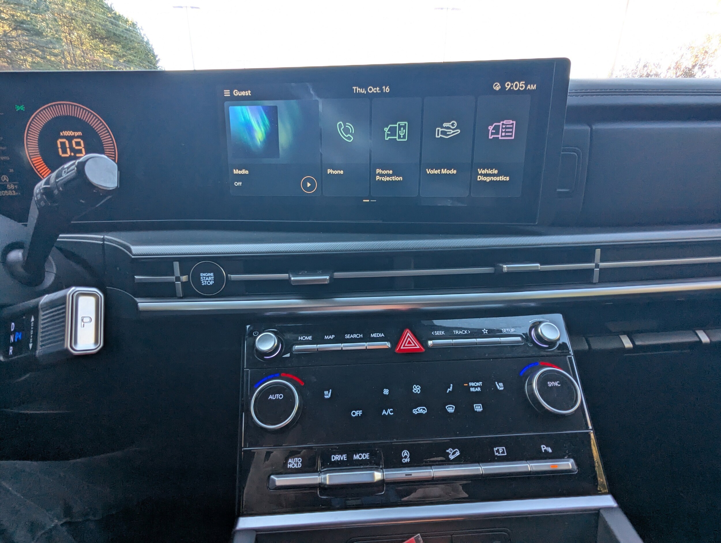 2025 Hyundai Santa Fe SEL photo 3