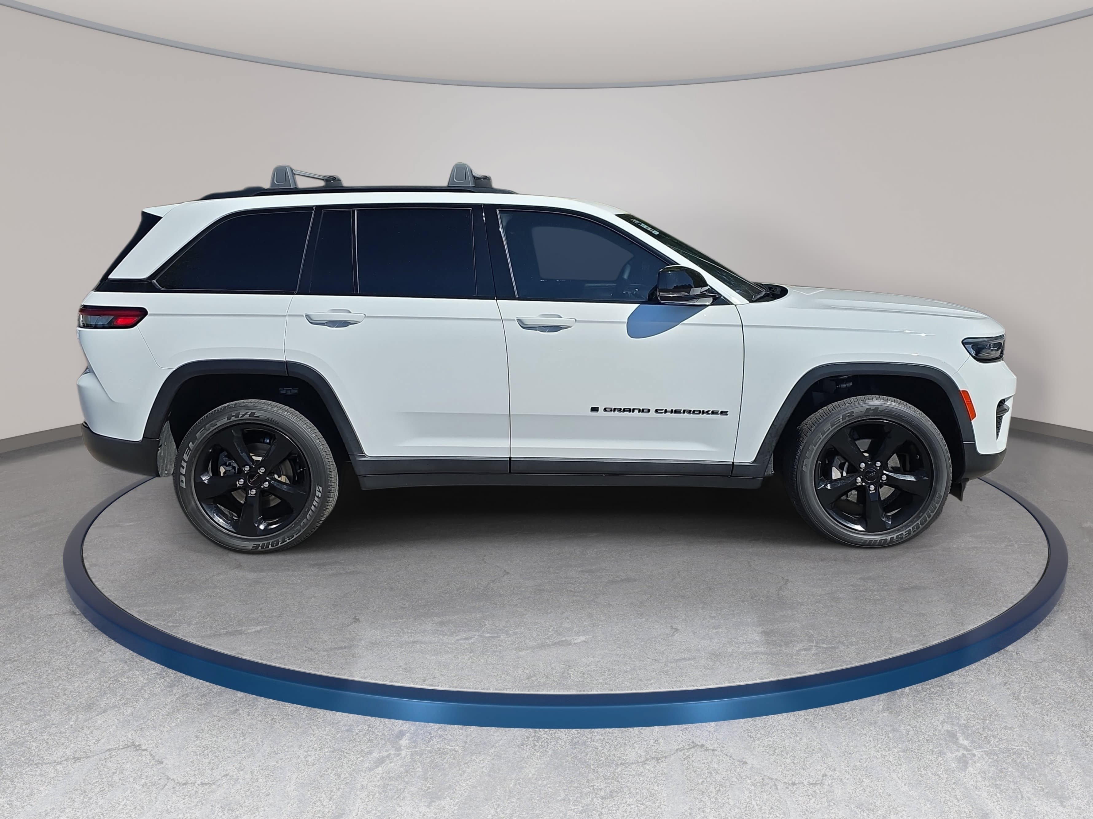Used 2023 Jeep Grand Cherokee Altitude Altitude 4x4