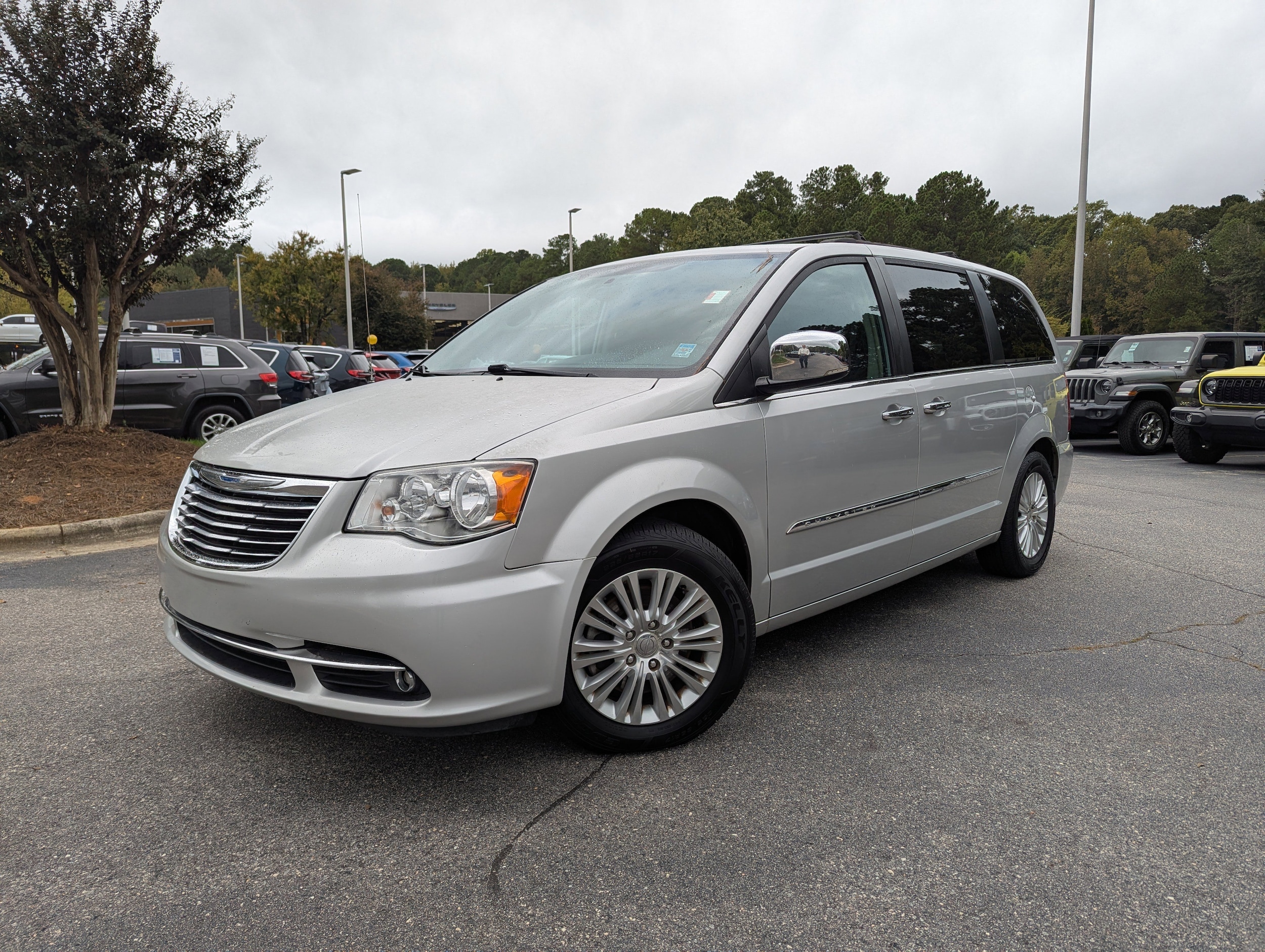2012 Chrysler Town & Country