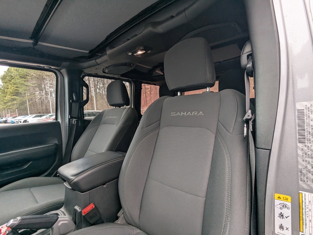 Used 2018 Jeep Wrangler Unlimited Sahara Sahara 4x4