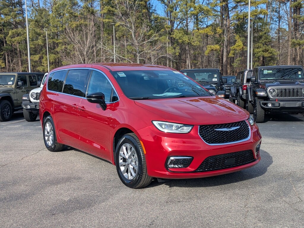 New 2026 Chrysler Pacifica SELECT AWD Passenger Van