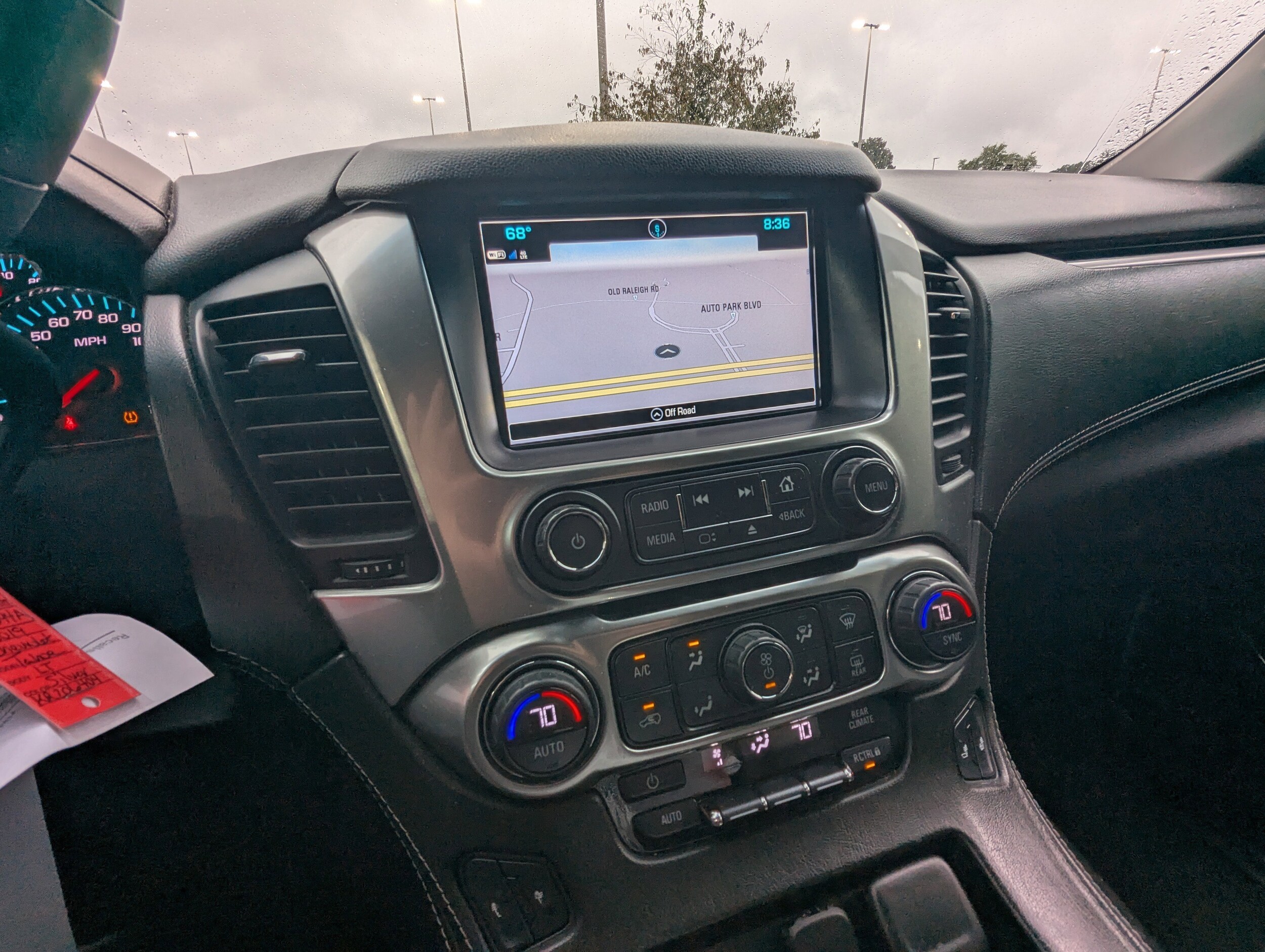 2019 Chevrolet Tahoe LT photo 2