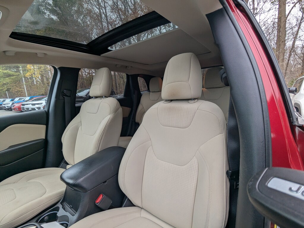 Used 2017 Jeep Cherokee Latitude Latitude FWD