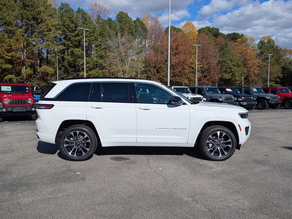 New 2025 Jeep Grand Cherokee OVERLAND 4X4 Sport Utility