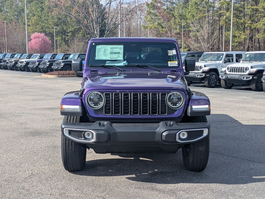New 2026 Jeep Gladiator SAHARA 4X4 Pickup