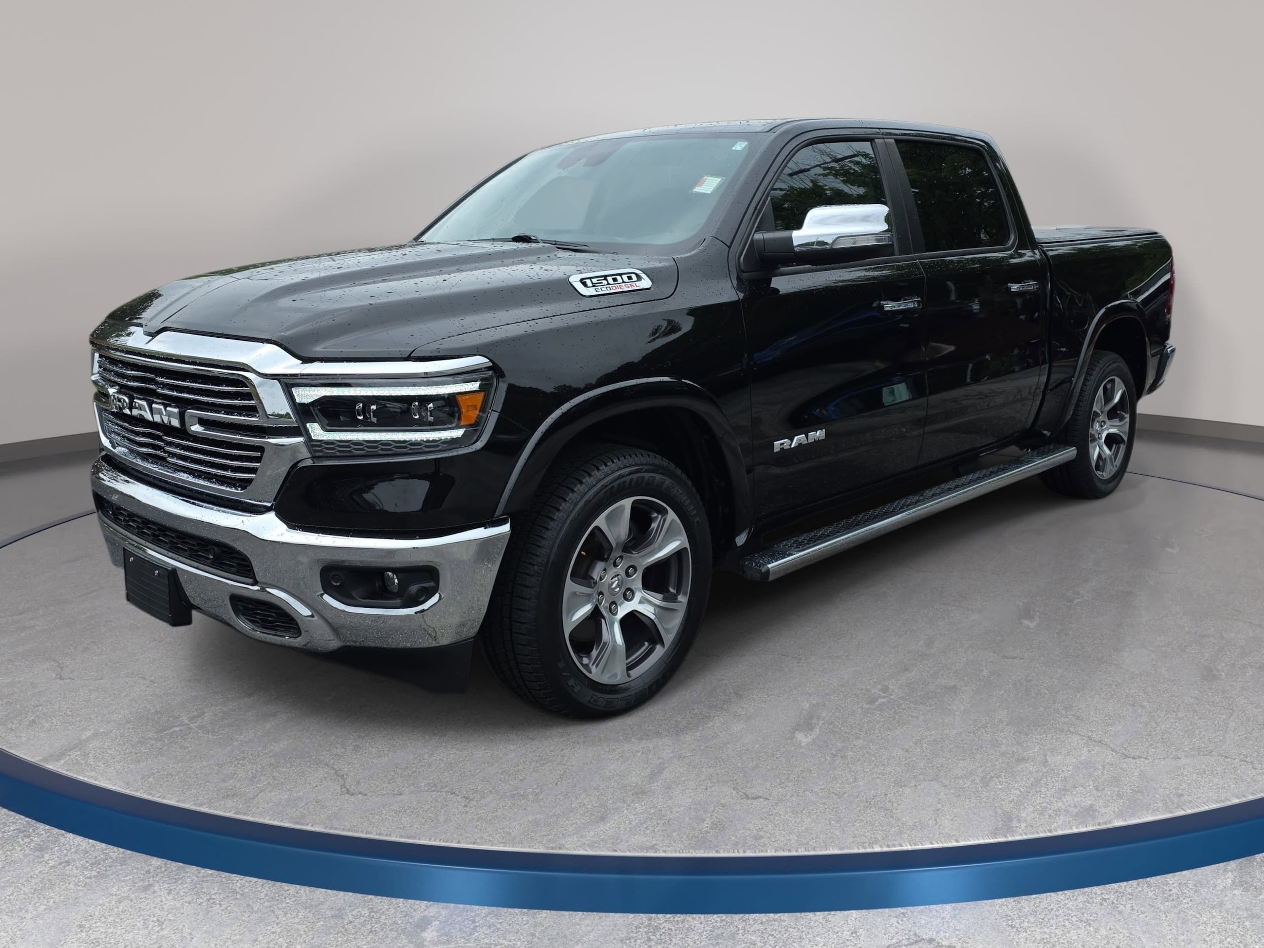 2022 RAM 1500 Laramie Crew Cab 5'7's photo
