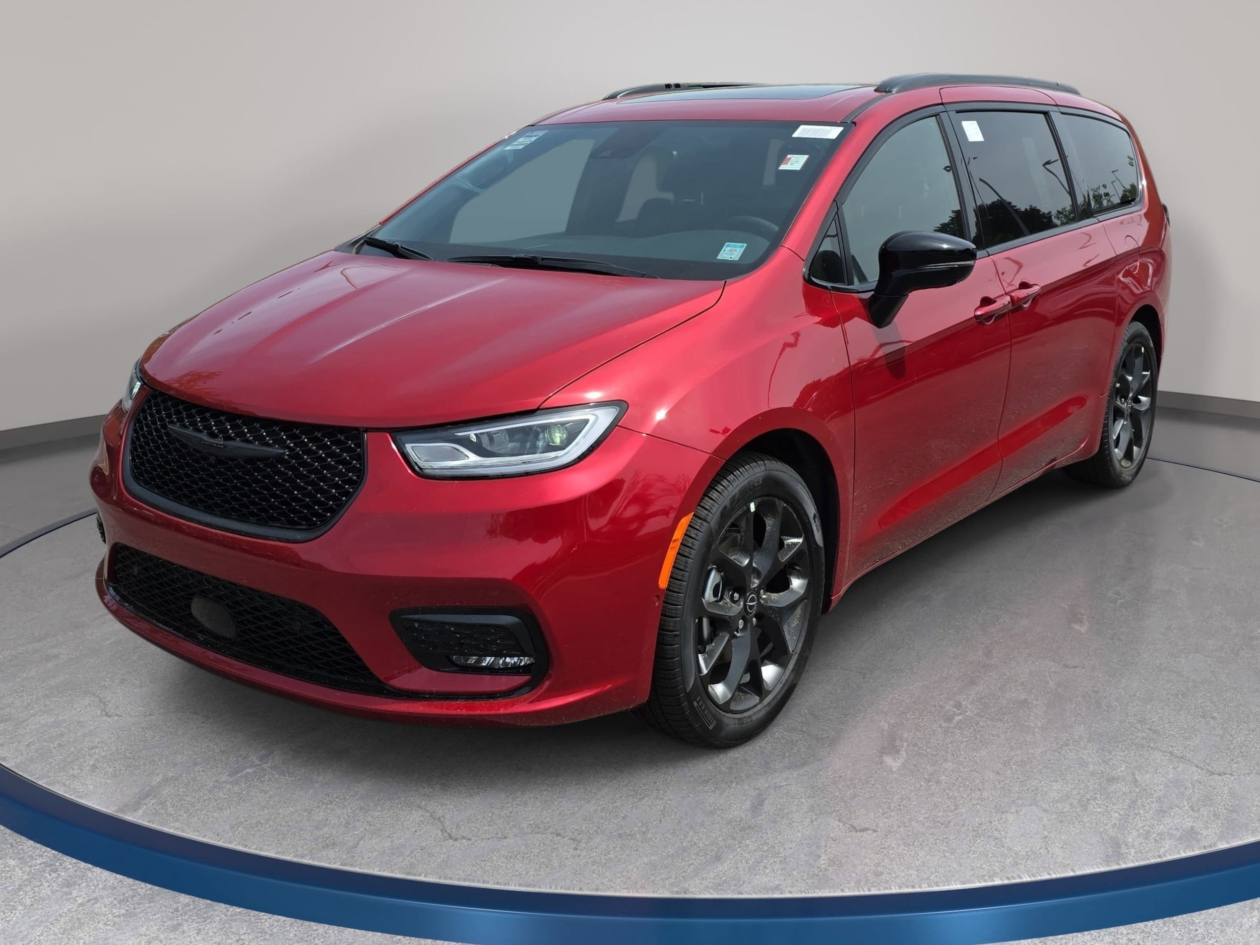 2026 Chrysler Pacifica Limited's photo