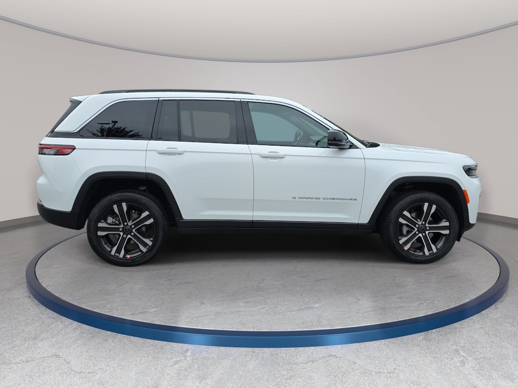 New 2027 Jeep Grand Cherokee LIMITED 4X4 Sport Utility