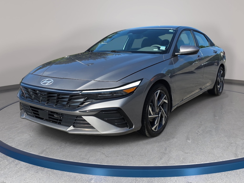 Used 2025 Hyundai Elantra SEL Convenience SEL Convenience IVT