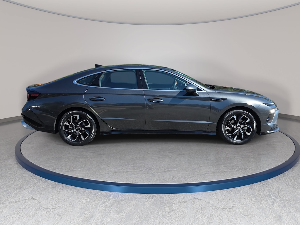 Used 2025 Hyundai Sonata SEL SEL FWD