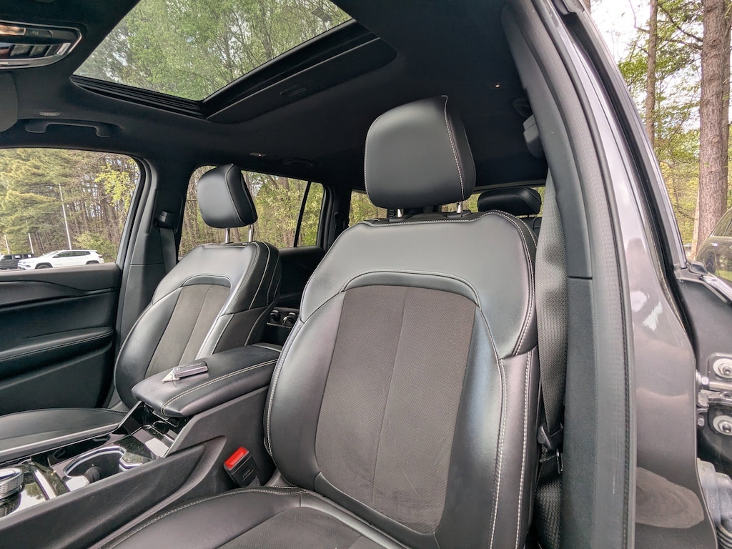 Used 2023 Jeep Grand Cherokee L Altitude Altitude 4x2