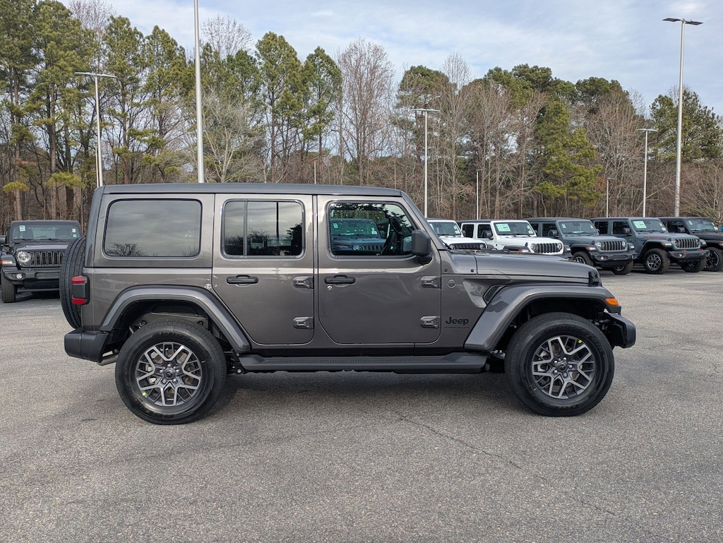 New 2026 Jeep Wrangler 4-DOOR SAHARA Sport Utility