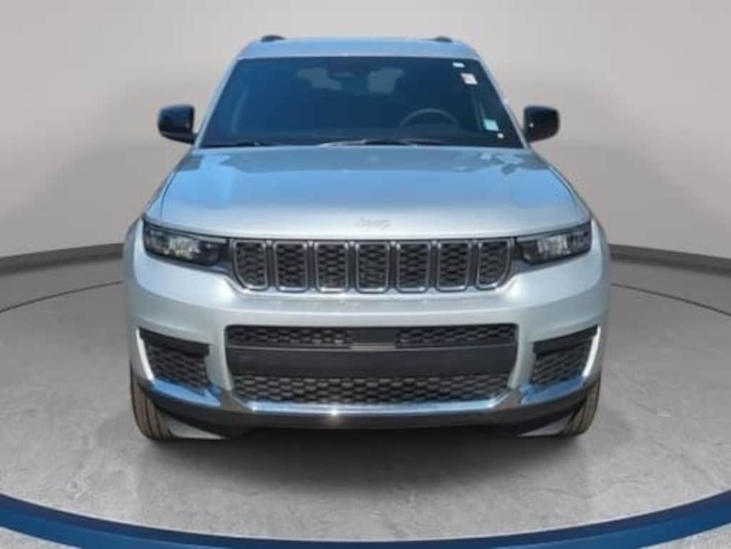 Used 2024 Jeep Grand Cherokee L Laredo Laredo 4x4
