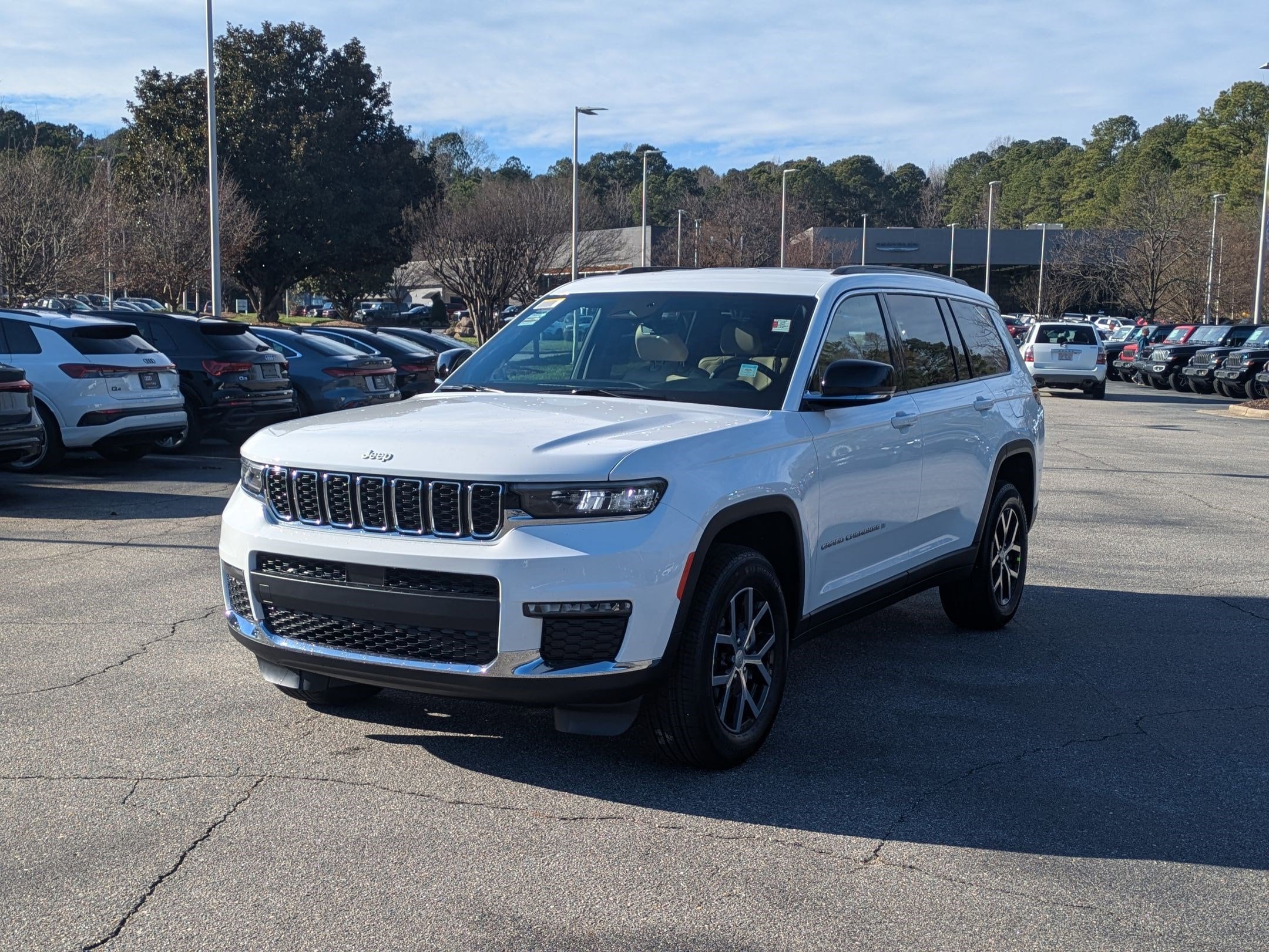 2025 Jeep Grand Cherokee L Limited's photo