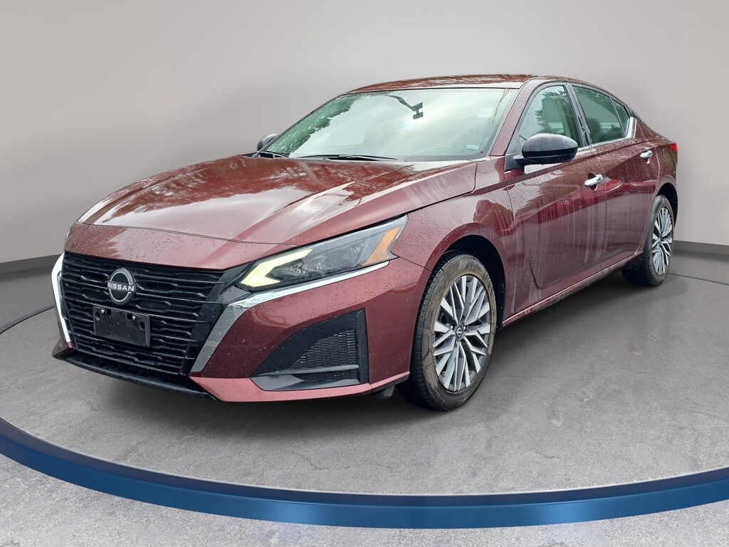 Used 2025 Nissan Altima SV SV AWD