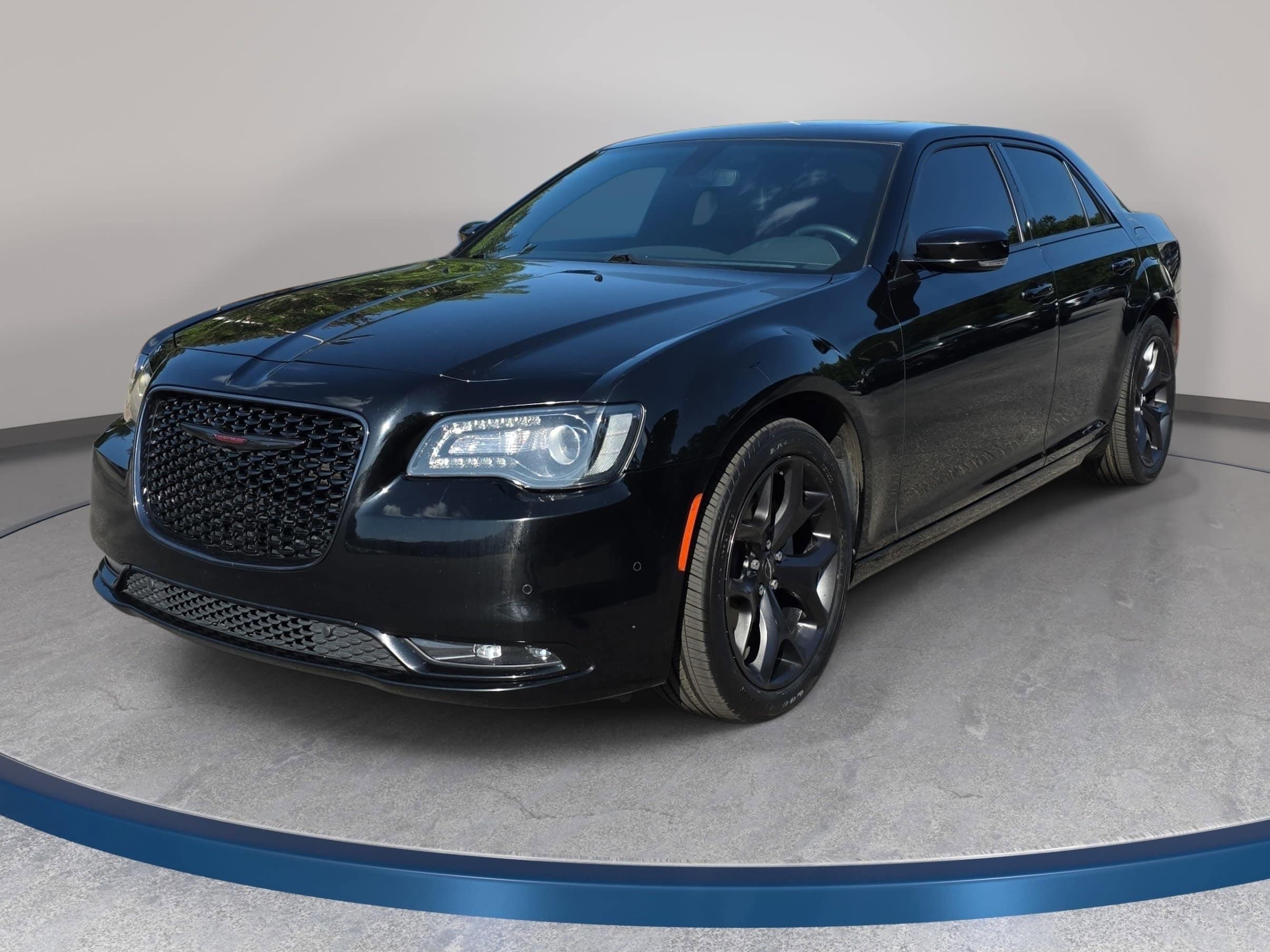 2023 Chrysler 300 S's photo