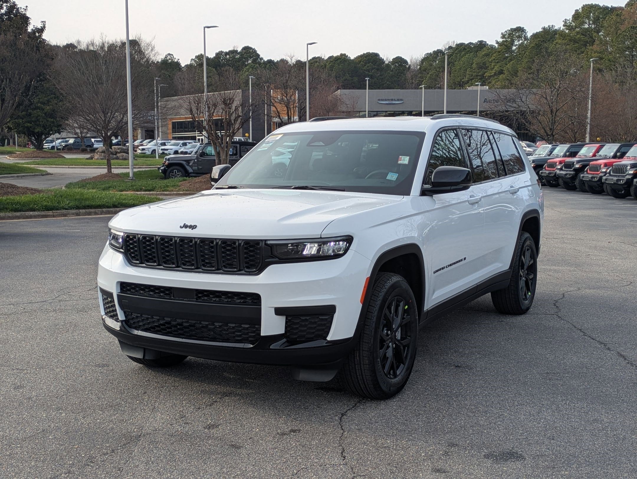 2025 Jeep Grand Cherokee L Altitude's photo