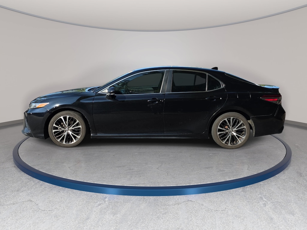 Used 2019 Toyota Camry SE SE Auto