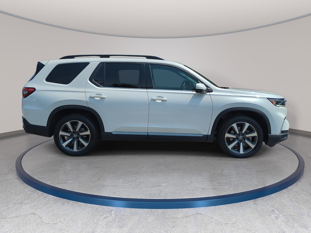 Used 2023 Honda Pilot Touring Touring 2WD