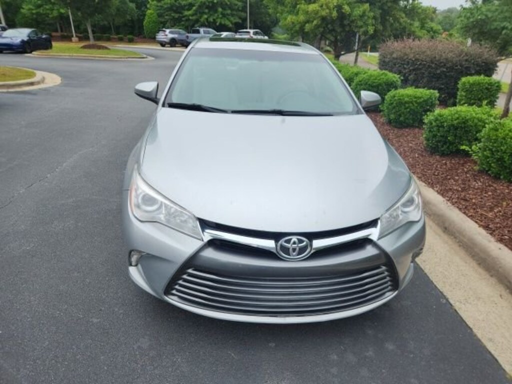 Used 2017 Toyota Camry XLE Sedan