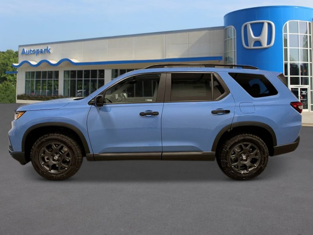 New 2025 Honda Pilot TrailSport SUV