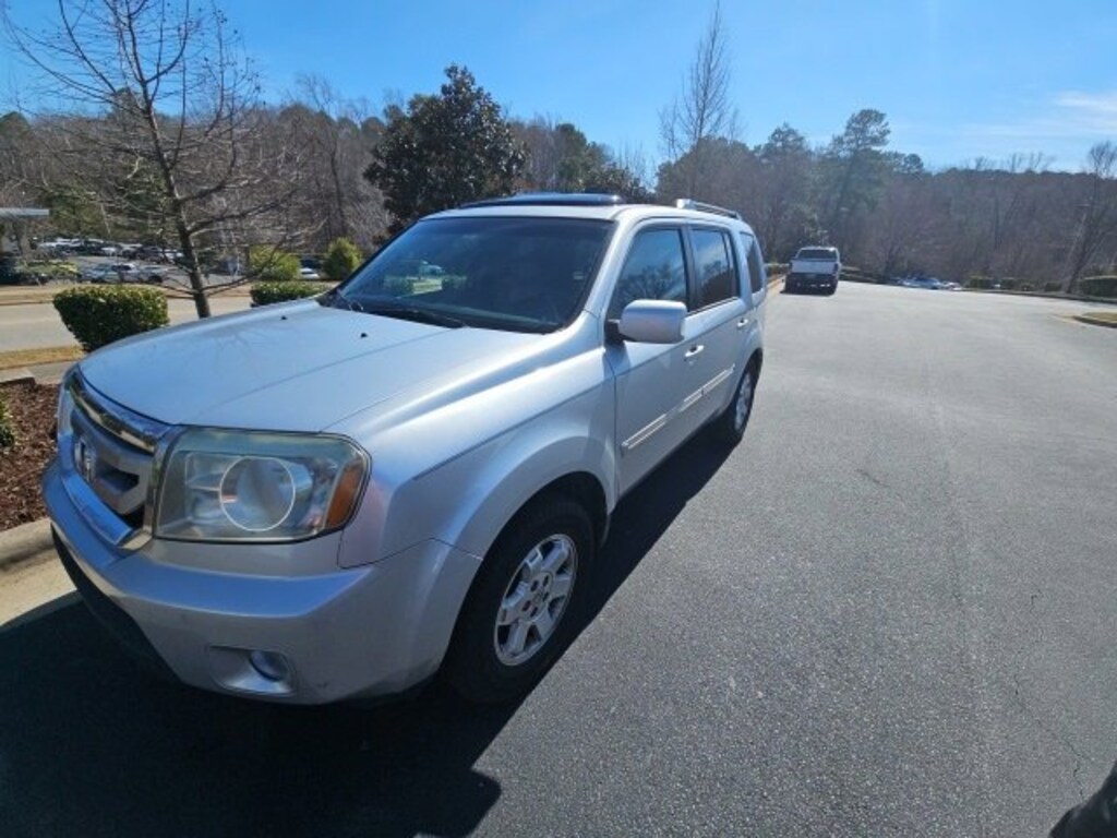 Used 2011 Honda Pilot Touring SUV
