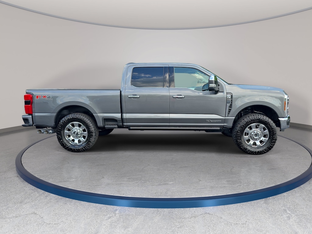 Used 2024 Ford F-250 LARIAT Truck Crew Cab