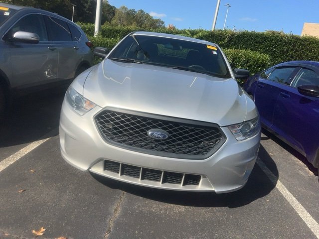 2019 Ford Taurus photo 2
