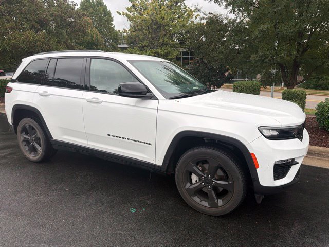 Used 2023 Jeep Grand Cherokee Limited SUV