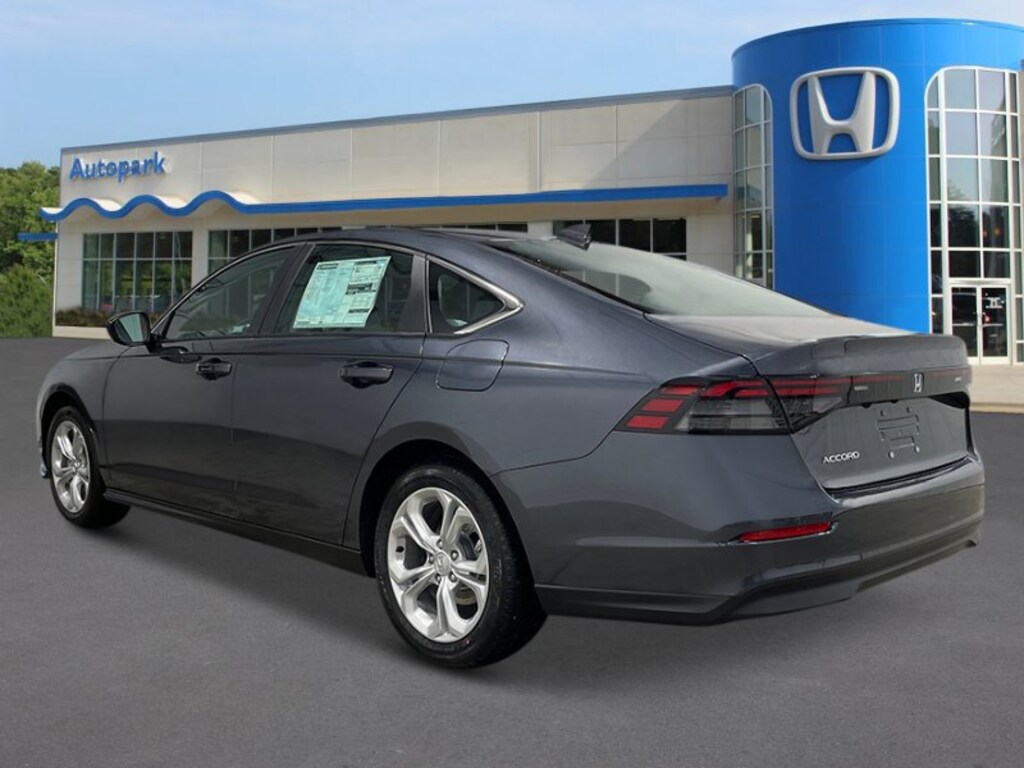 New 2025 Honda Accord LX Sedan