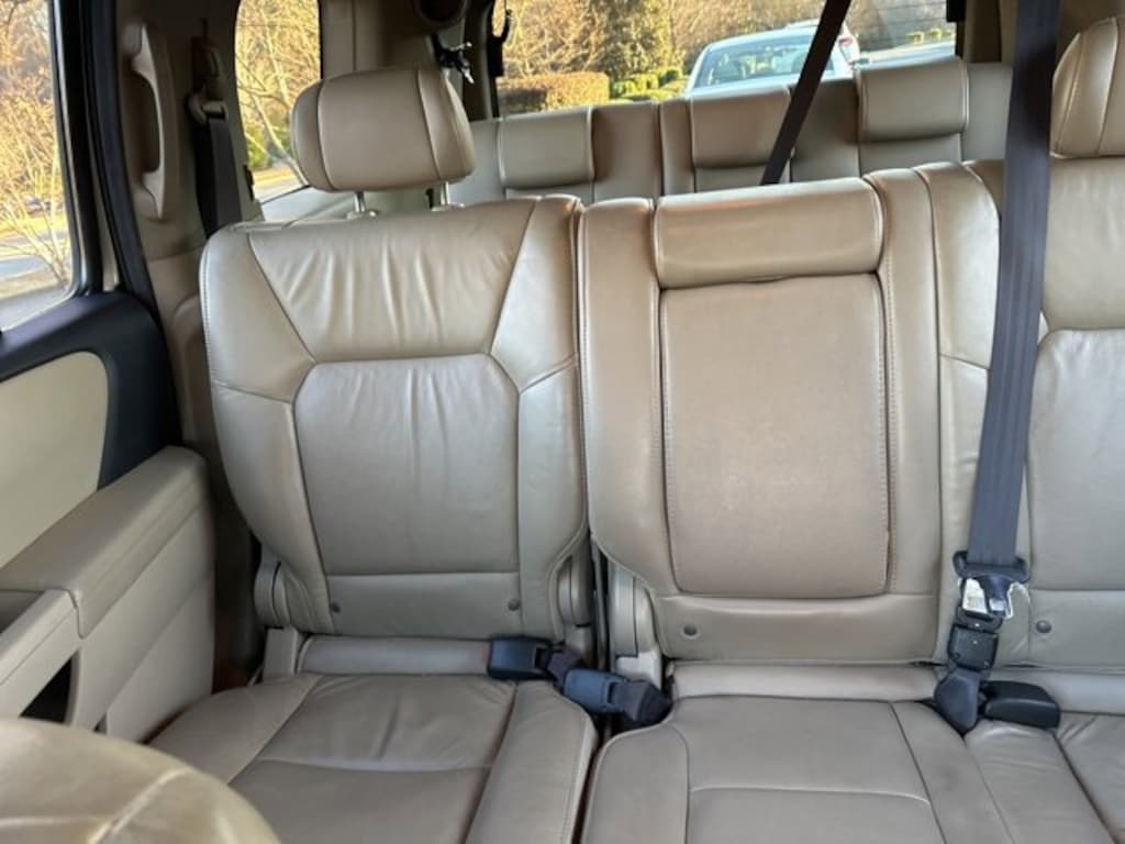 Used 2011 Honda Pilot EX-L SUV