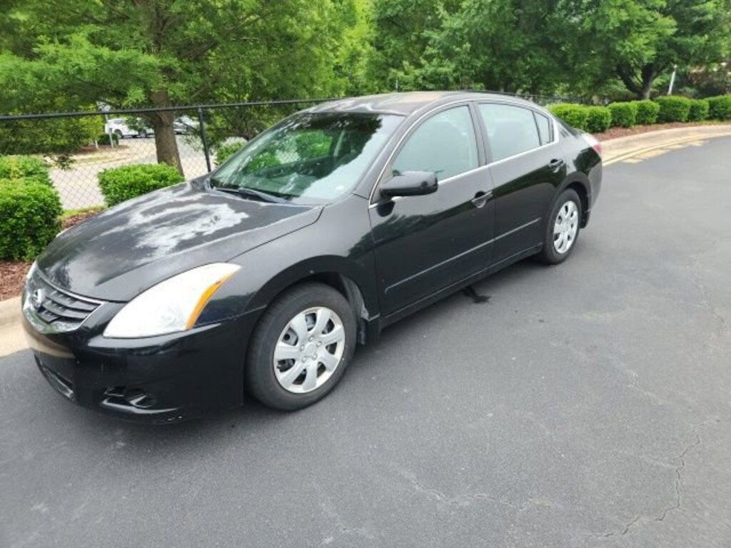 Used 2011 Nissan Altima 2.5 S Sedan