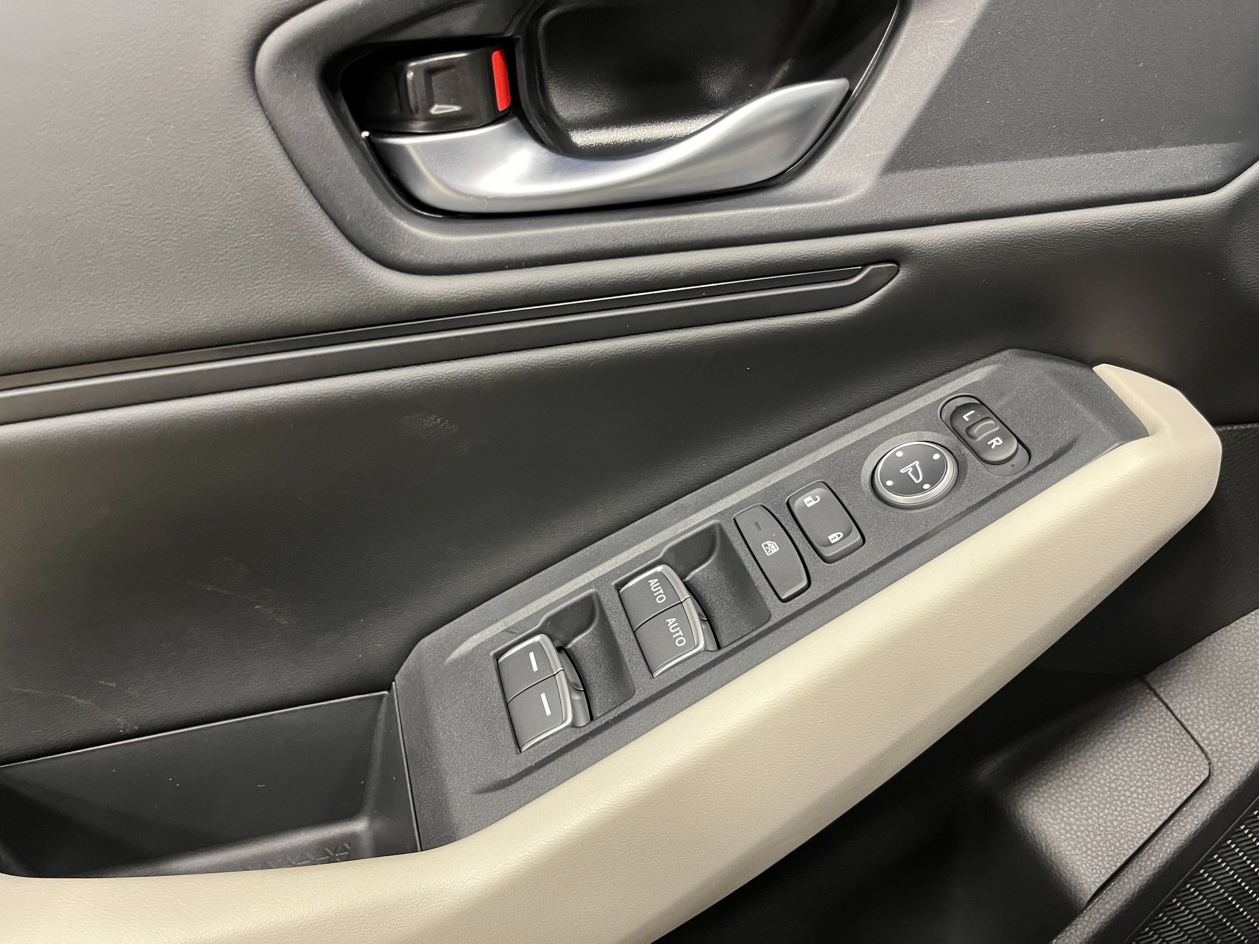 2025 Honda Accord SE - Photo 14
