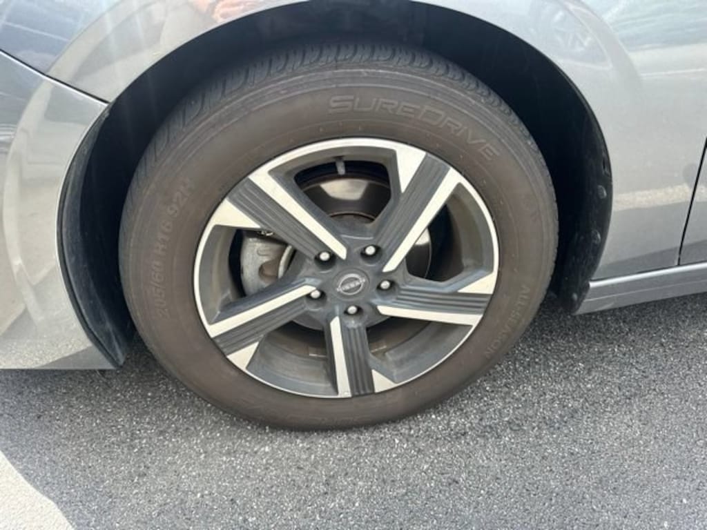 Used 2024 Nissan Sentra SV Sedan