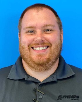 Staff member Andrew Darden from ID_191f0c31d460