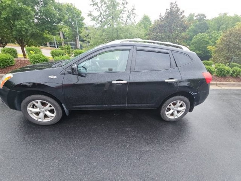 Used 2010 Nissan Rogue SL SUV