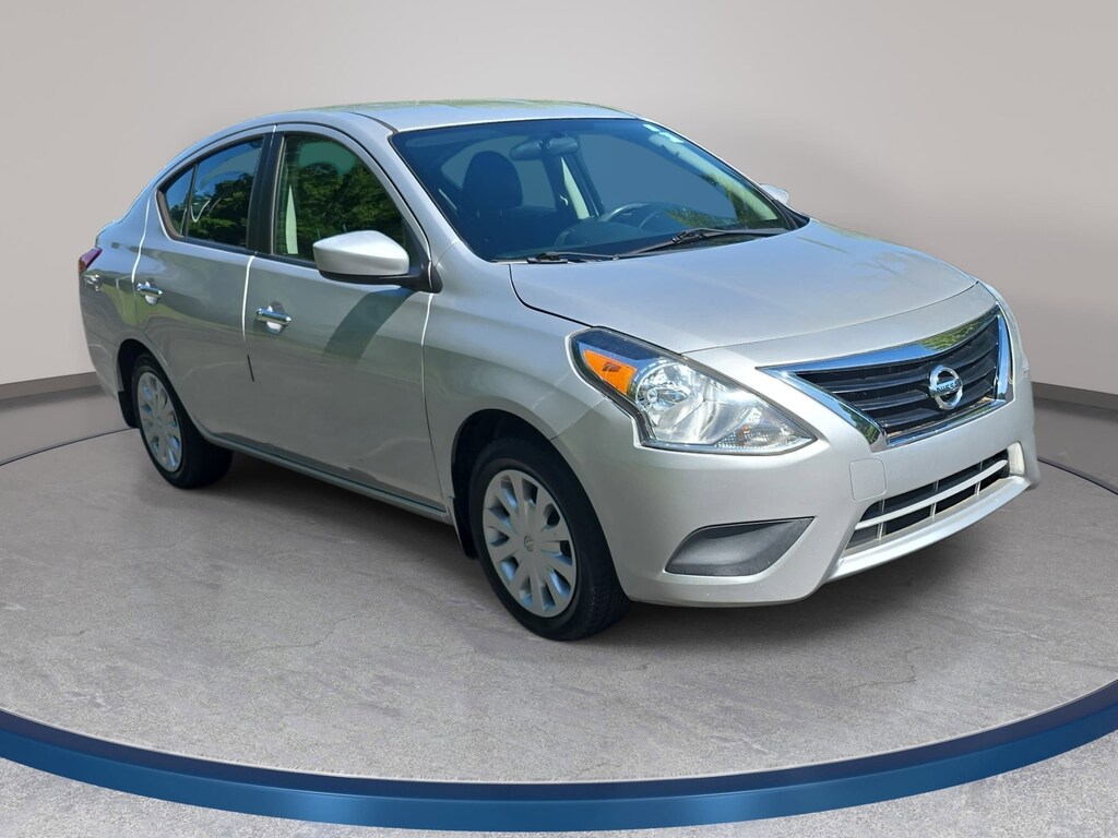 Used 2016 Nissan Versa SV Sedan