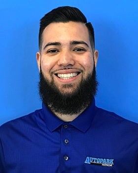 Staff member Kaine Colon from ID_29e354158b41