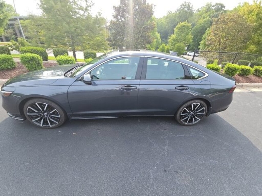 Used 2025 Honda Accord Hybrid Touring Sedan
