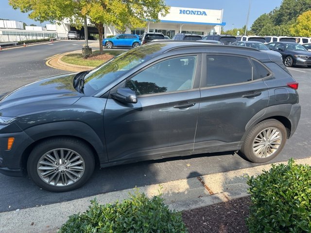 2021 Hyundai Kona SEL photo 2