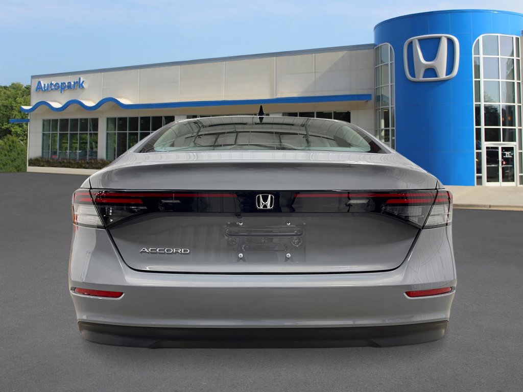 2025 Honda Accord SE photo 4