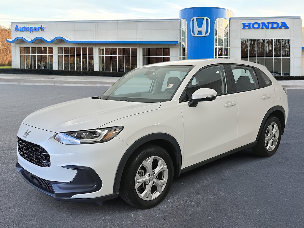 Certified 2025 Honda HR-V LX SUV