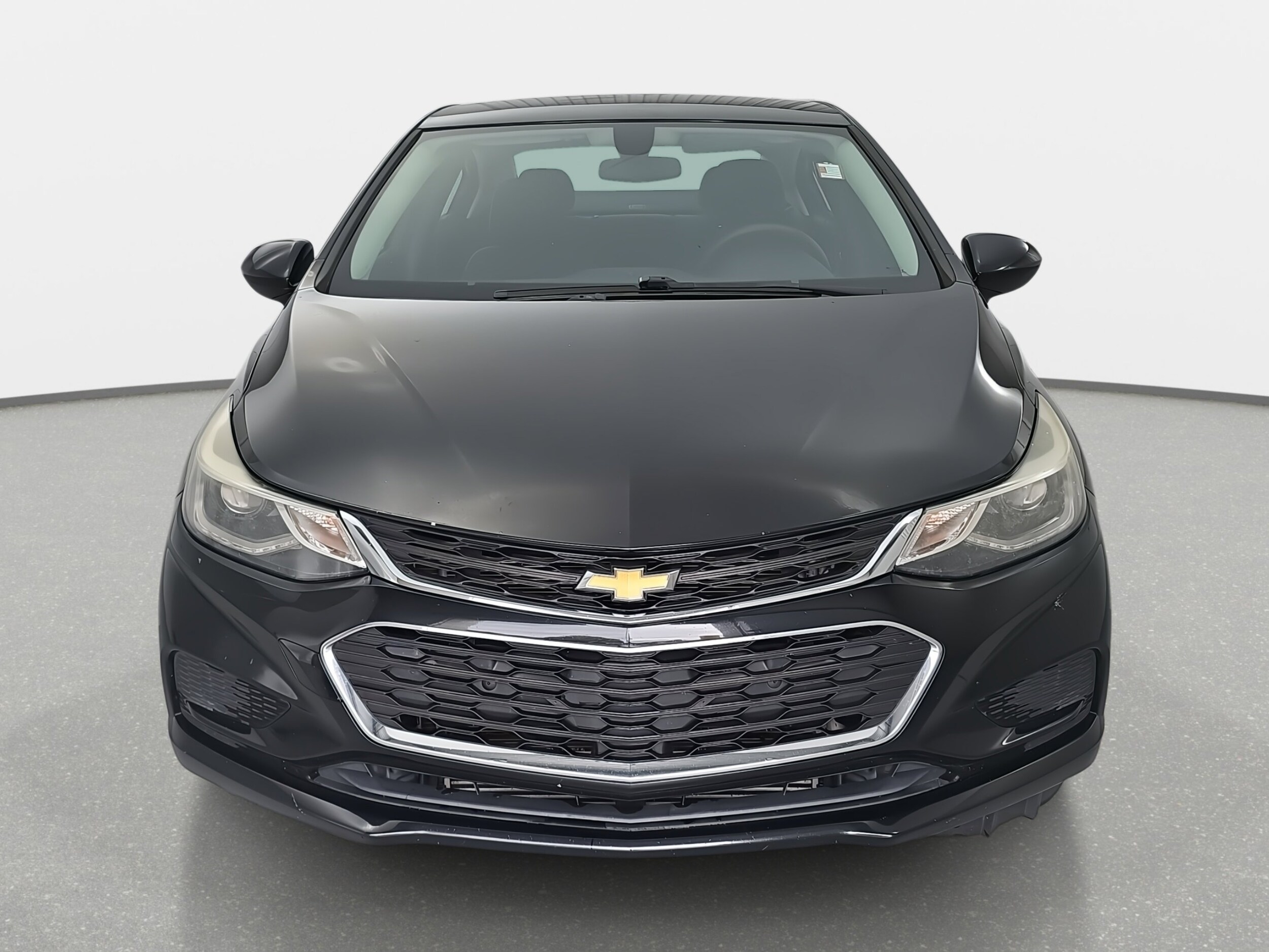 2017 Chevrolet Cruze LT photo 2