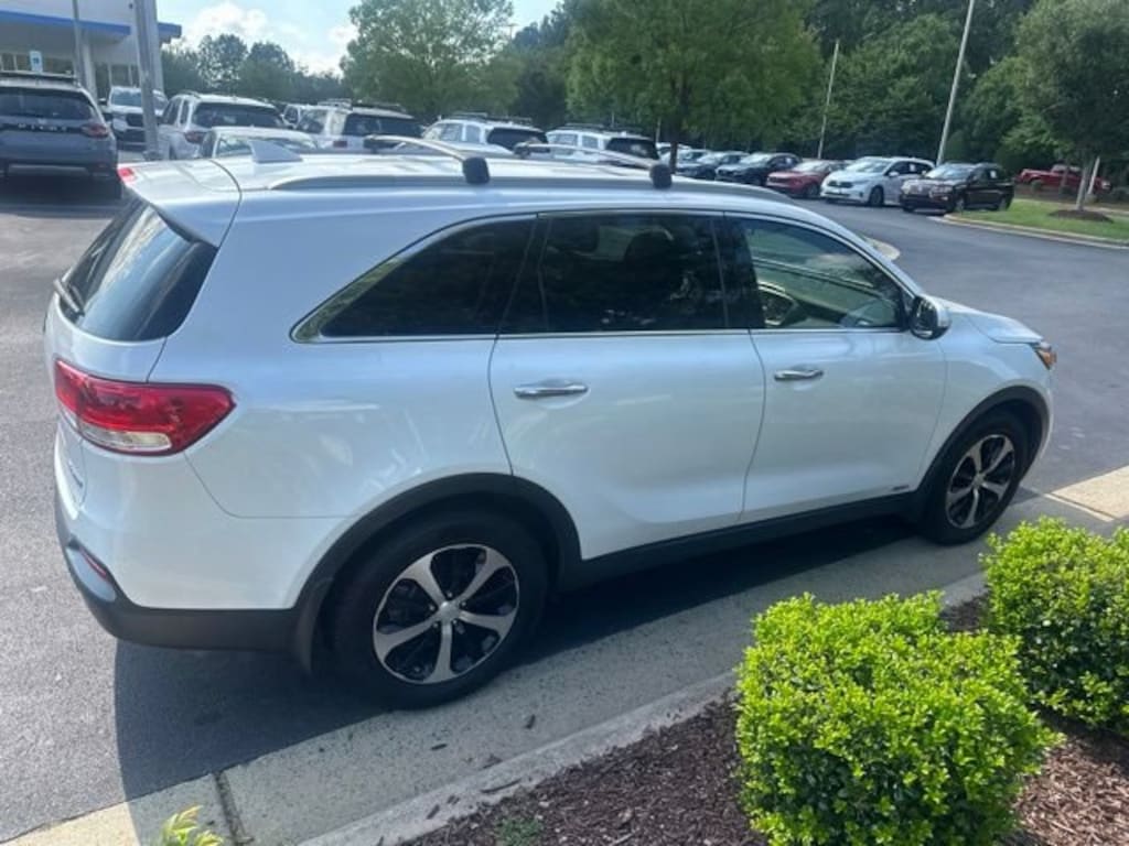 Used 2016 Kia Sorento EX SUV