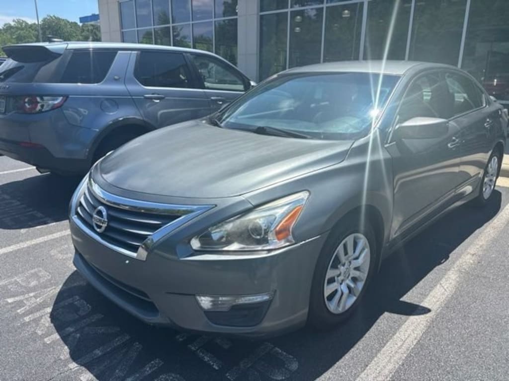Used 2015 Nissan Altima 2.5 S Sedan