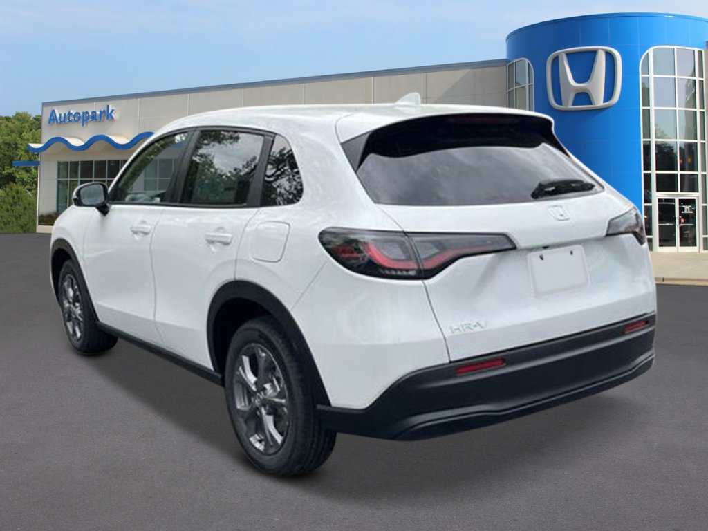 2026 Honda HR-V LX photo 3