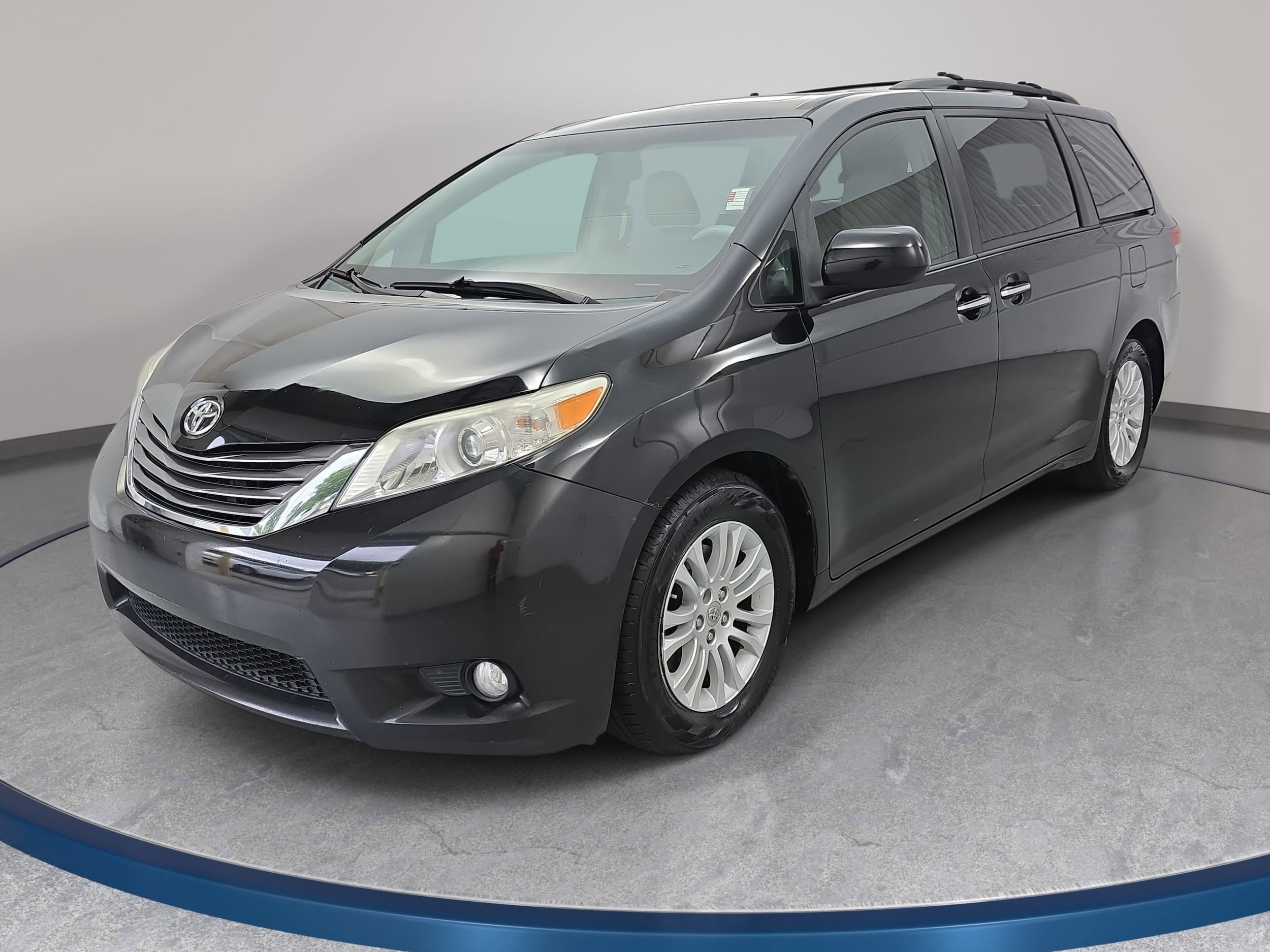 2014 Toyota Sienna XLE