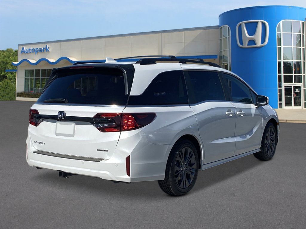 2026 Honda Odyssey Touring photo 4