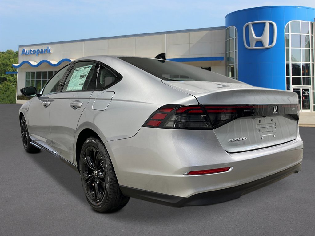 2025 Honda Accord SE photo 3